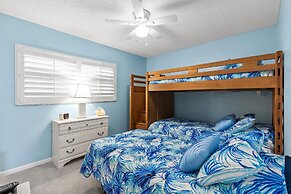 Sea Coast Gardens III 112