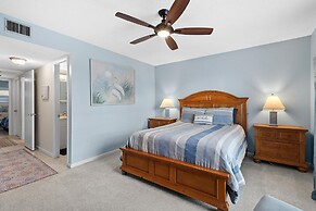 Sea Coast Gardens III 112