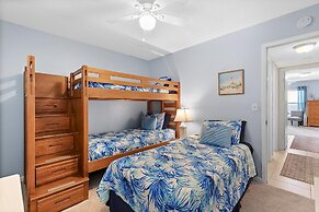 Sea Coast Gardens III 112