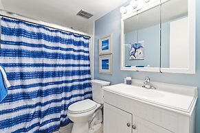 Sea Coast Gardens III 112