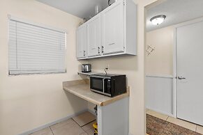 Sea Coast Gardens III 112