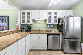 Sea Coast Gardens III 203