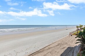 Sea Coast Gardens III 203