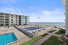 Sea Coast Gardens III 207