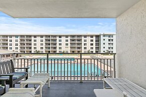 Sea Coast Gardens III 208