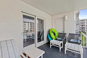 Sea Coast Gardens III 208