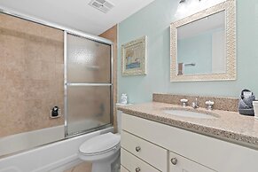 Sea Coast Gardens III 208