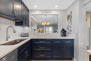 Sea Coast Gardens III 209