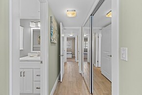 Sea Coast Gardens III 209