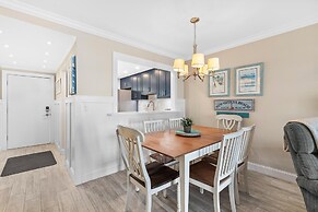 Sea Coast Gardens III 209