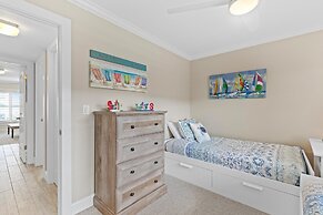 Sea Coast Gardens III 209