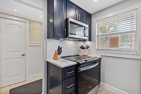 Sea Coast Gardens III 209