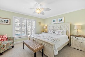 Sea Coast Gardens III 209