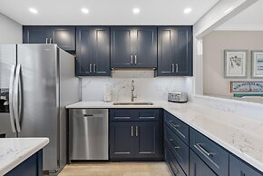 Sea Coast Gardens III 209