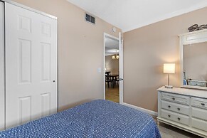 Sea Coast Gardens III 214