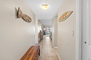 Sea Coast Gardens III 214