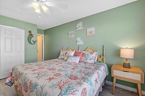 Sea Coast Gardens III 214