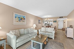 Sea Coast Gardens III 214