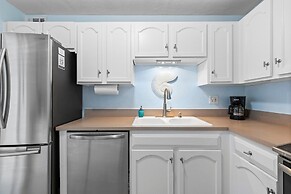 Sea Coast Gardens III 215