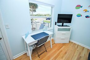 Sea Coast Gardens III 215