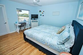 Sea Coast Gardens III 215