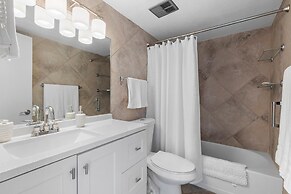 Sea Coast Gardens III 215