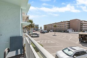 Sea Coast Gardens III 215