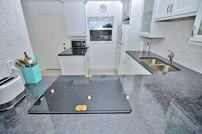 Sea Coast Gardens III 302