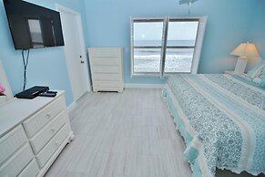 Sea Coast Gardens III 302