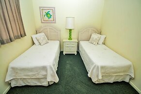 Sea Coast Gardens III 303