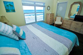 Sea Coast Gardens III 303