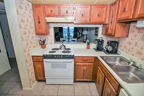 Sea Coast Gardens III 303