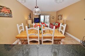 Sea Coast Gardens III 316