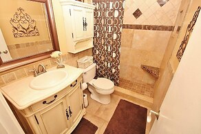 Sea Coast Gardens III 316