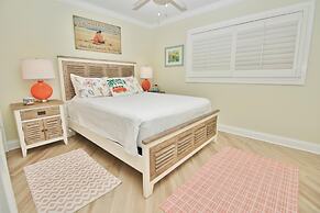 Sea Coast Gardens III 406