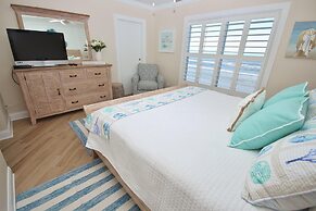 Sea Coast Gardens III 406