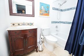 Sea Coast Gardens III 409