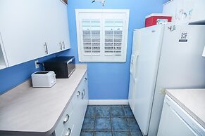 Sea Coast Gardens III 409