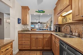 Sea Coast Gardens III 412