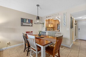 Sea Coast Gardens III 412