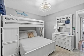 Sea Coast Gardens III 412