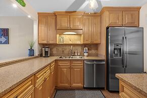 Sea Coast Gardens III 412