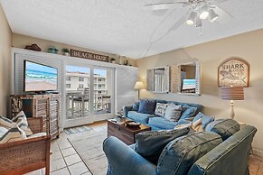 Sea Coast Gardens III 412