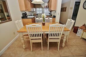 Sea Coast Gardens III 414