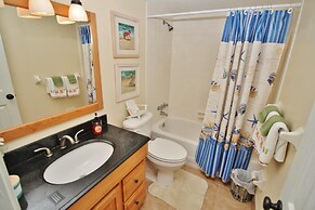 Sea Coast Gardens III 414