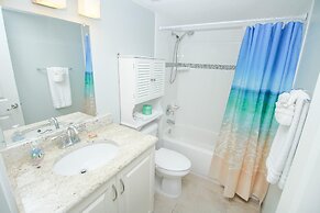 Sea Coast Gardens III 507