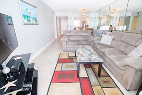 Sea Coast Gardens III 507