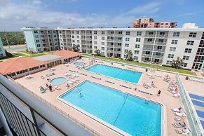 Sea Coast Gardens III 507