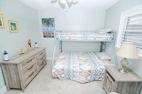 Sea Coast Gardens III 507