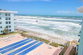 Sea Coast Gardens III 507